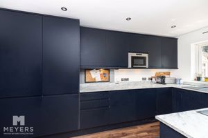 Photo 26- click for photo gallery